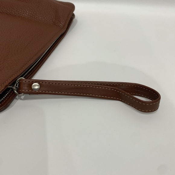 Burberrys Brown Leather Boston Sku#85586 (Gently used, rubbing, lost shape) - Picture 15 of 15